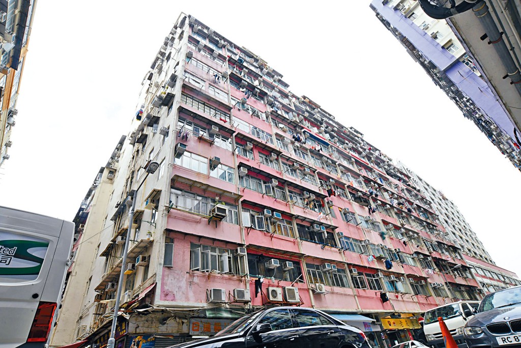 土瓜灣美景樓第一期新近獲財團出價收購，住宅部分每方呎收購價大約1.6萬。