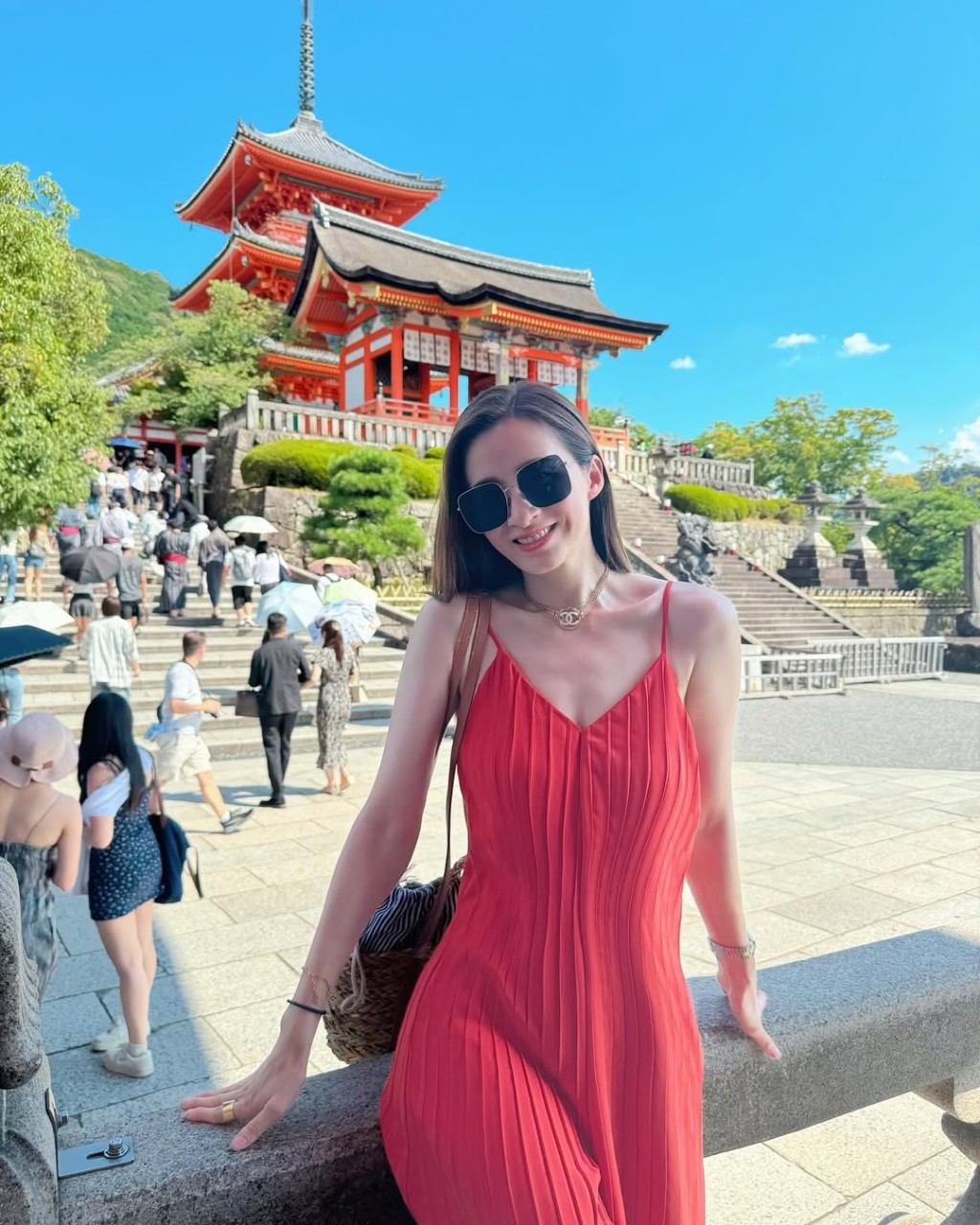 沈卓盈到京都清水寺打卡。 沈卓盈到京都清水寺打卡。