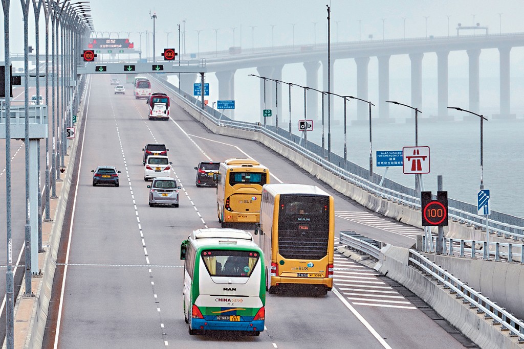 「粵車南下」初期名額每日100個,車輛最多可留港3天。