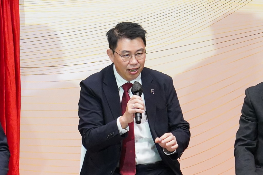 中大醫院行政總裁鍾健禮。 中大醫院行政總裁鍾健禮。