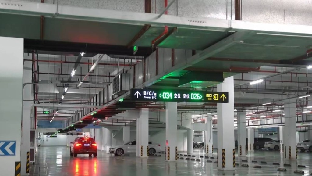 停車場24小時運作耗能源 無線照明方案助節能80% 「有車亮燈、無車休眠」