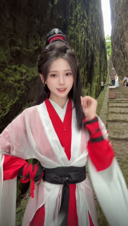 「我不叫龍蝦」抖音粉絲達579萬。IG