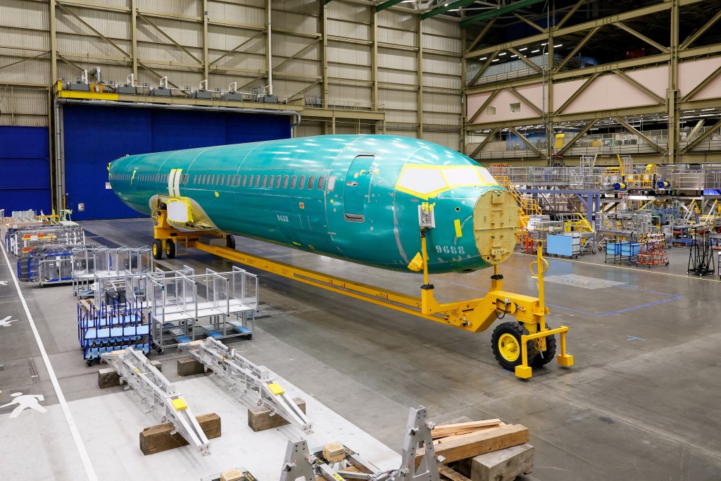 专家小组认定部分波音737 MAX客机飞航电脑的软件故障不构成飞行安全问题。路透社