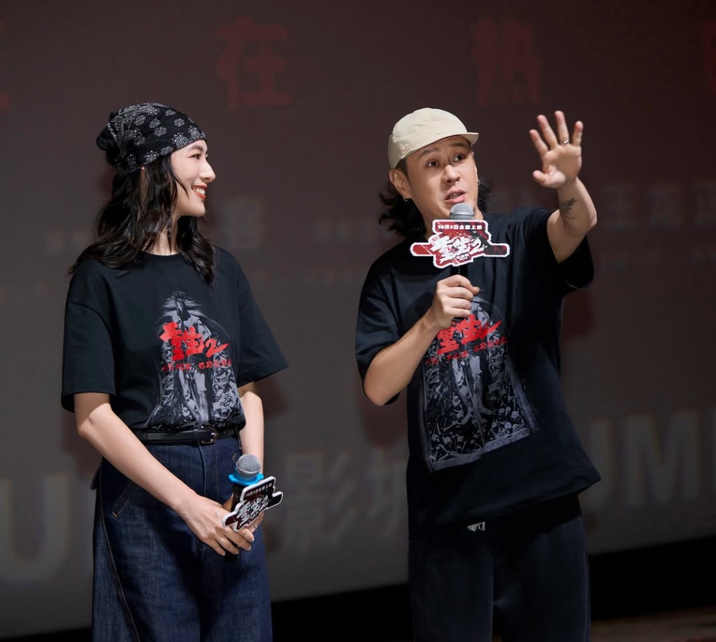 梁洛施在《重生2》路演上，情深款款望住男友兼導演馬浴柯分享拍攝點滴。