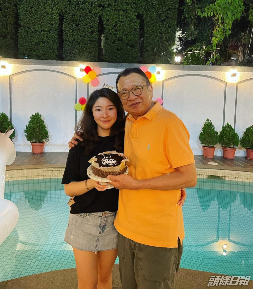 许绍雄曾透露新加坡的豪宅归妻女名下。