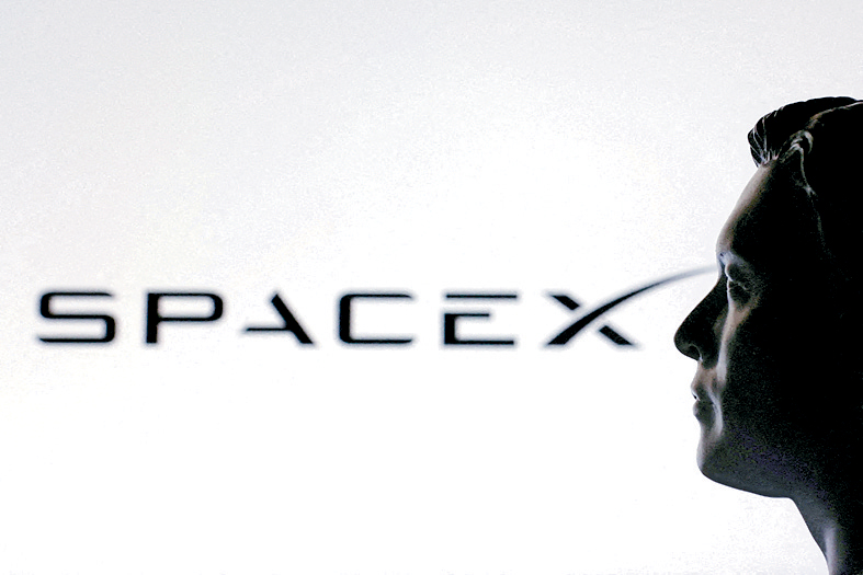 美國富商馬斯克旗下太空探索公司SpaceX首次公開招股備受市場熱捧。