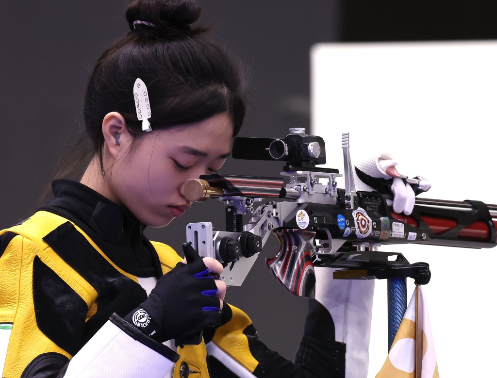 黃雨婷17歲已成奧運金牌選手。新華社