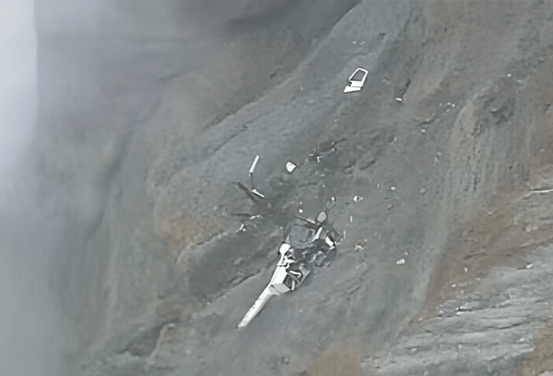 阿蘇火山觀光直升機1月20日墜毀，中岳火山口北側斜坡上發現機體殘骸。熊本縣警察本部