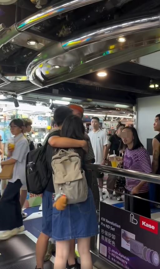 fb「香港突發事故報料區及討論區」影片截圖