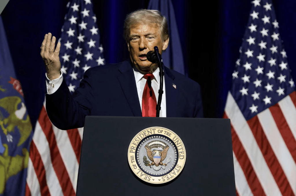 特朗普於周二在白宮舉行長時間記者會，總結其第二個任期屆滿一年的政績，並談及多項外交及經濟議題。路透社