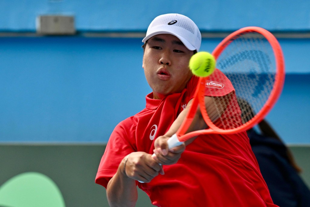 鄭肇致第一次在接近滿的維園比賽，他坦言緊張。蘇正謙攝