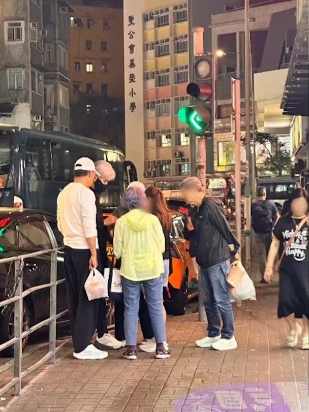 周潤發與苗僑偉早前被網民在太子捕獲。