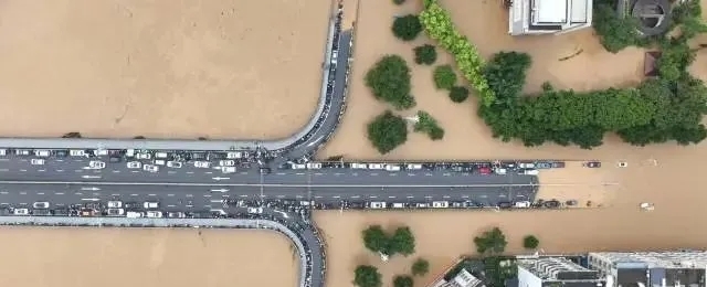 道路被水淹。 南方報業 道路被水淹。 南方報業
