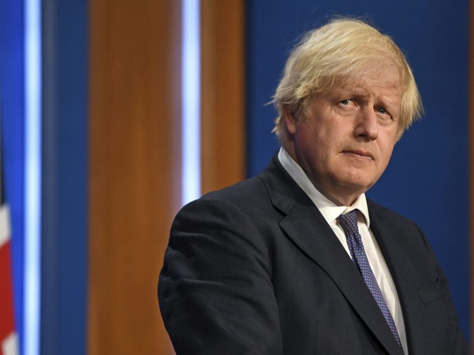 約翰遜被爆為了保經濟不顧老人安危。