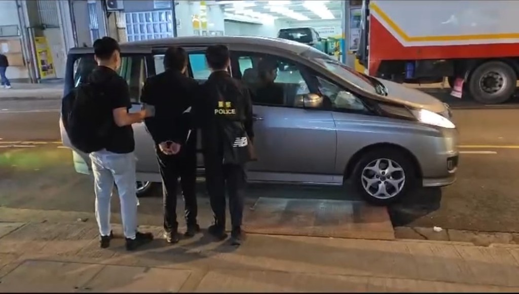 警方拘捕一名45歲男子。警方圖片