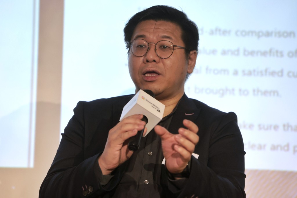 香港無線科技商會主席李勁華則認為,「一個有監管的東西就不是去中心化,去中心化的東西就沒有監管」。 香港無線科技商會主席李勁華則認為,「一個有監管的東西就不是去中心化,去中心化的東西就沒有監管」。
