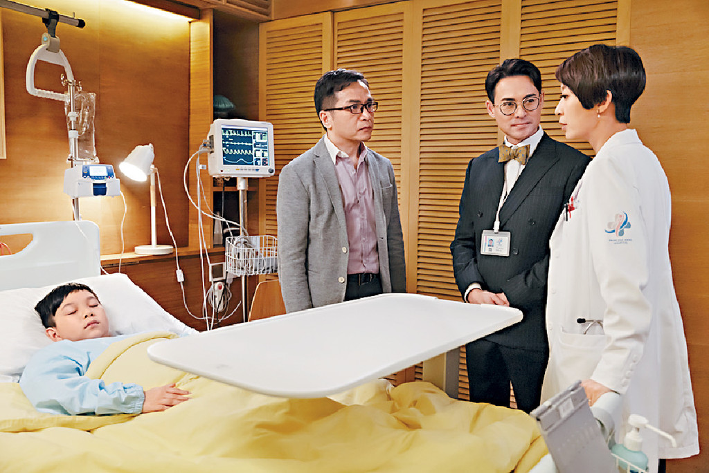 ■由於劇中家怡飾演醫院外科主管，所以手術戲不算太多。