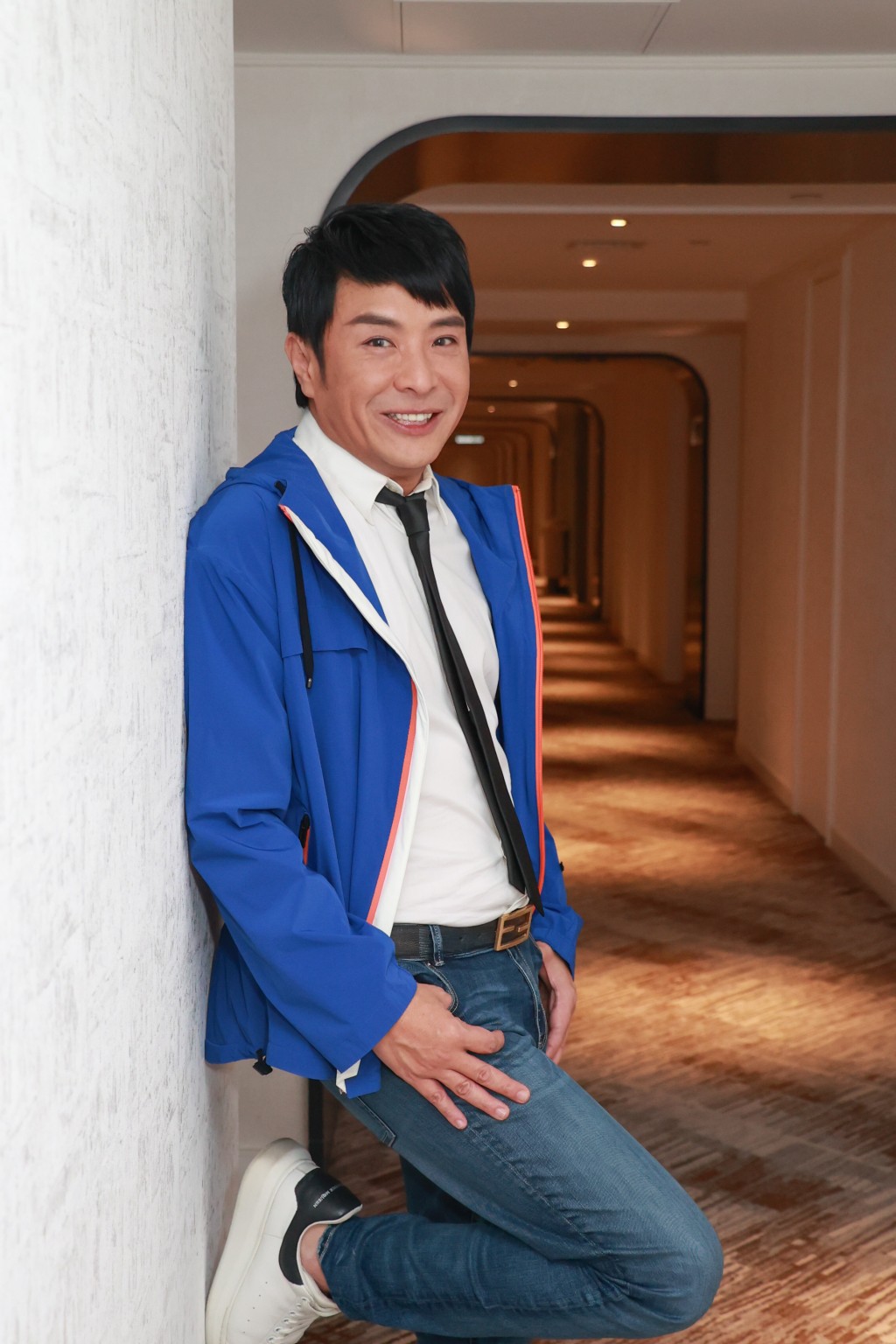 梁思浩与佘诗曼1999年拍剧集《雪山飞狐》而相识。