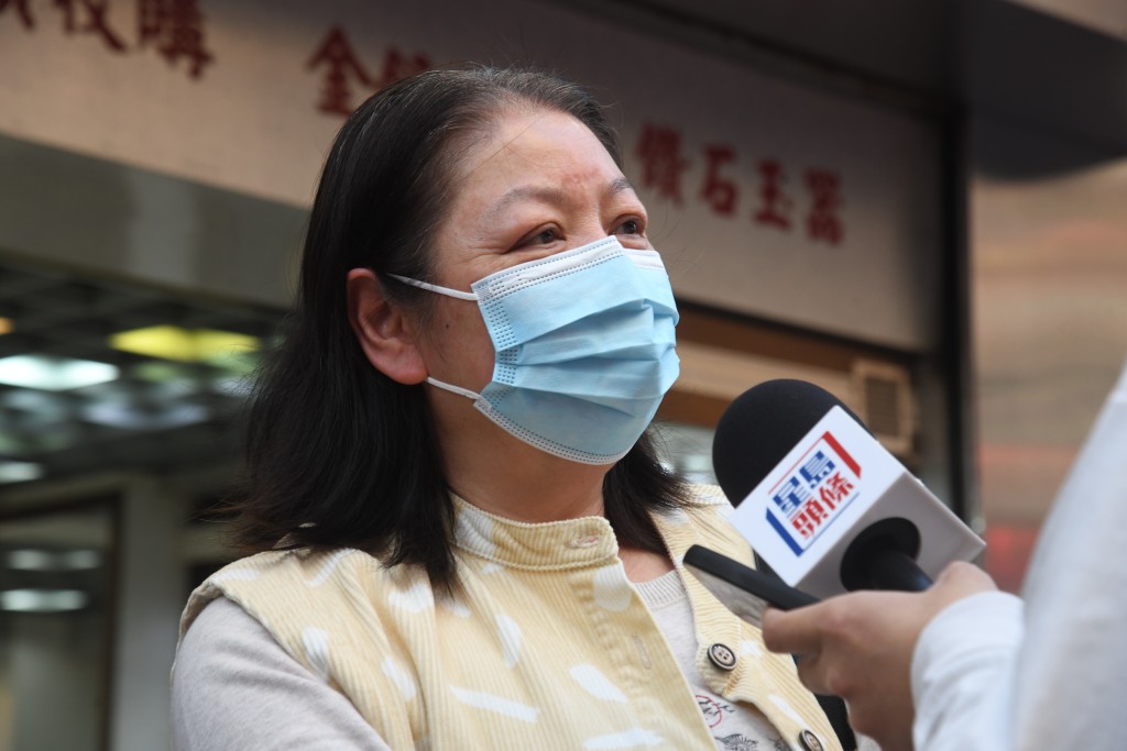 馬小姐打算放售多年前以兩三千元購入的金戒指，稱「應該可以賺不少」。