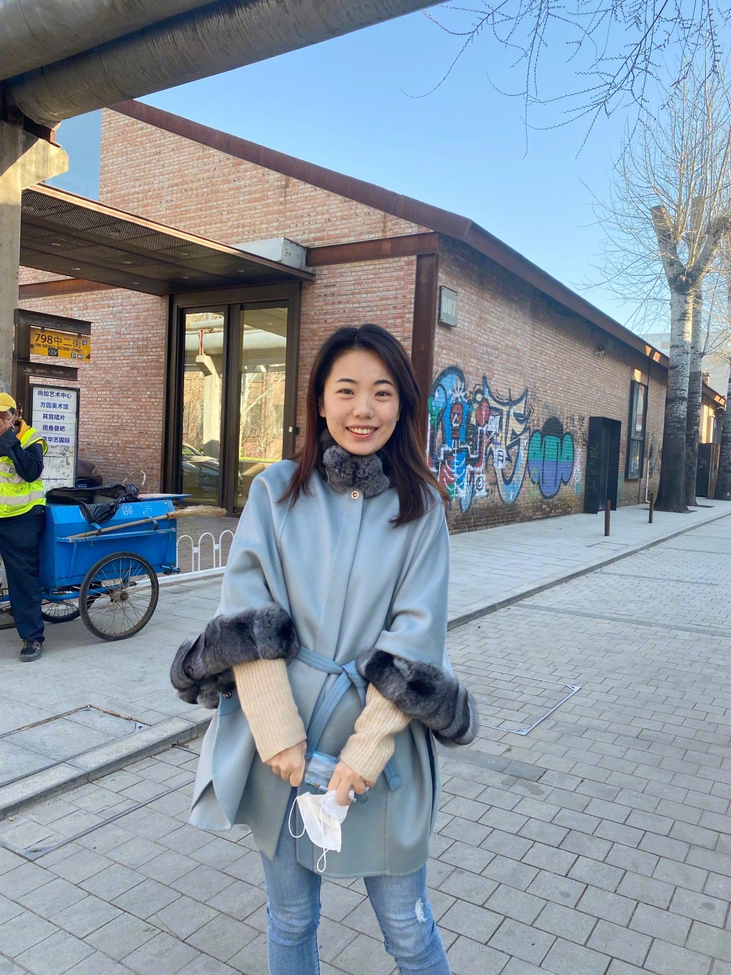 天才文學少女蔣方舟被清華教授指控學術造假。微博