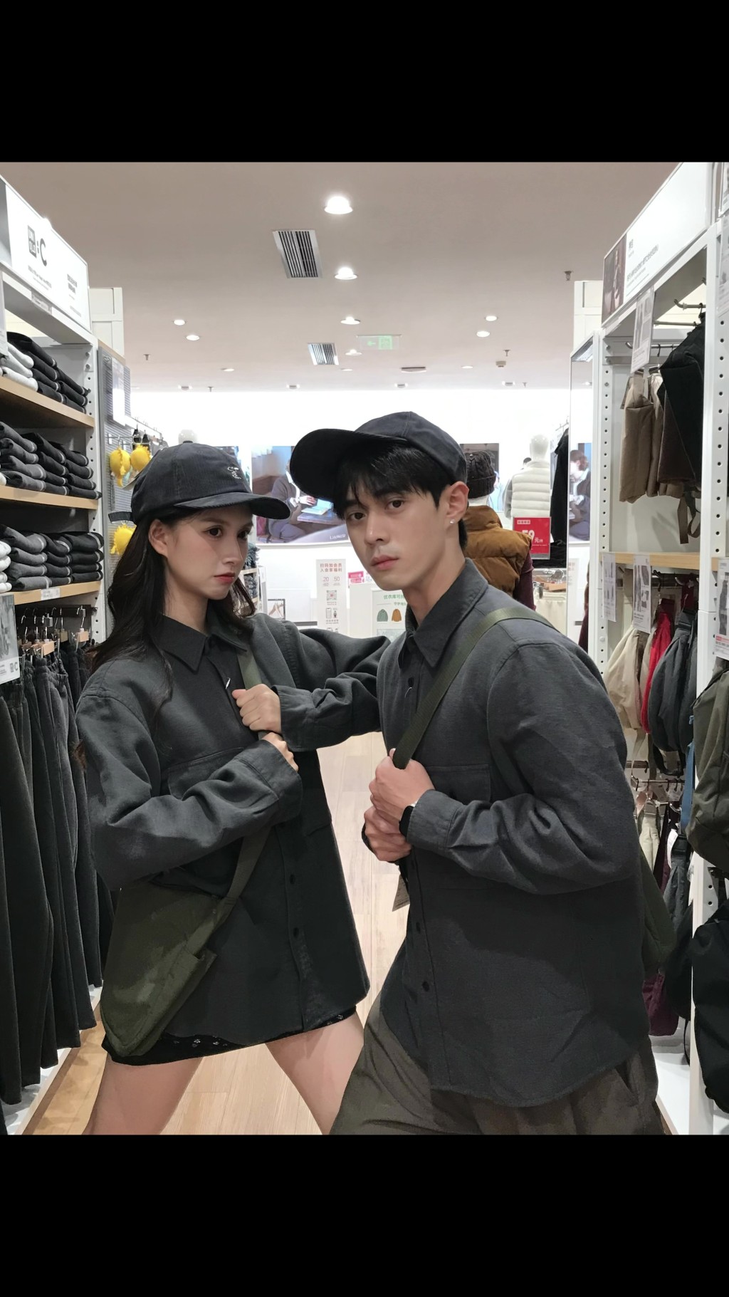 UNIQLO日系工装变“抗日服”?¥199恤衫掀打卡潮。 小红书 UNIQLO日系工装变“抗日服”?¥199恤衫掀打卡潮。 小红书