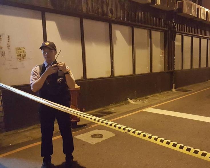 警方封鎖現場調查,暫未知行兇動機。網圖