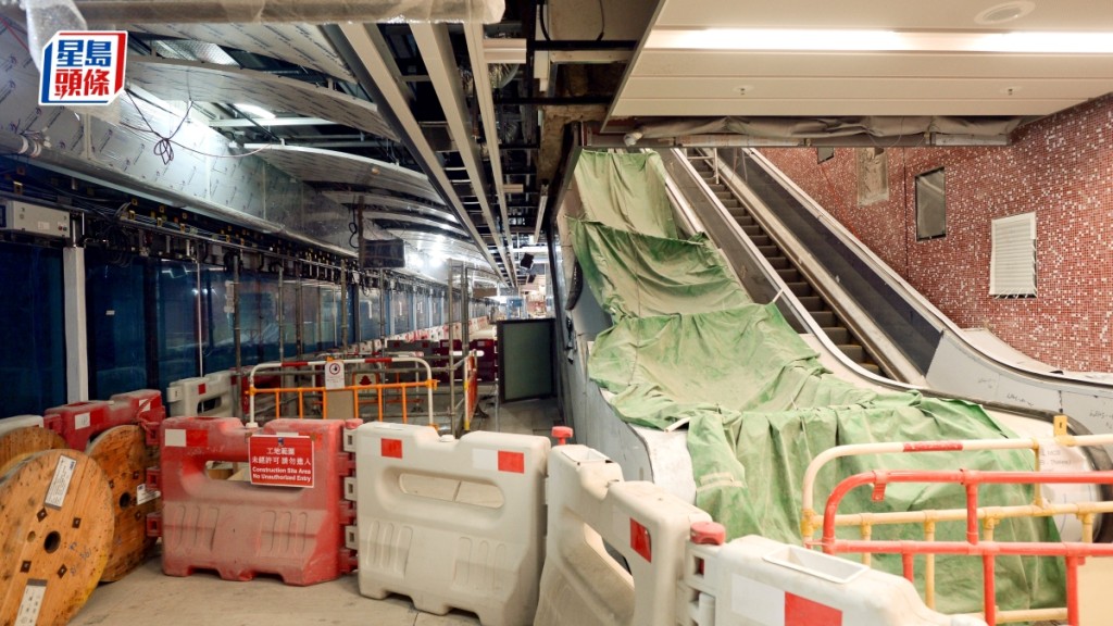 「礼顿建筑」于2018年被揭发红磡站工程出问题，机房有底板使用连接器来连接钢筋，又发现相关的钢筋未完全或正确扭入连接器。资料图片
