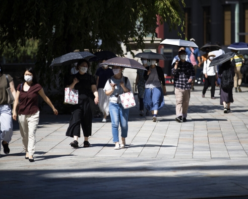 東京都八月有11天是最高氣溫超過攝氏35度的「猛暑日」。AP資料圖片