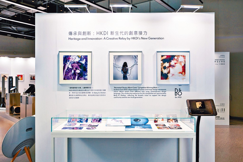 「時代留聲：樂壇聲影經典重現攝影展」匯聚5位見證香港樂壇變遷的攝影大師的珍貴原作，重現張國榮、梅艷芳等傳奇歌手的舞台風采，娓娓道來每張經典唱片封面背後的創作故事。