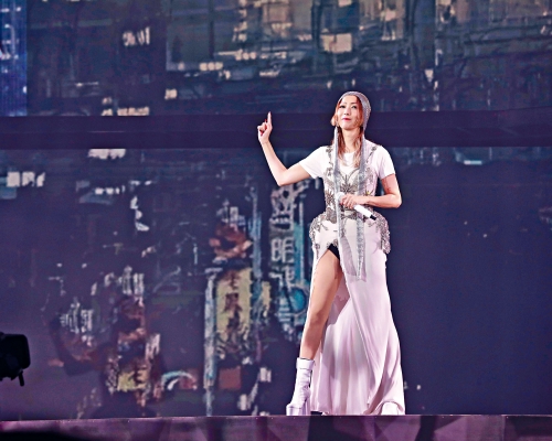 Sammi每年生日都会约定歌迷齐庆祝，今年当然不例外。