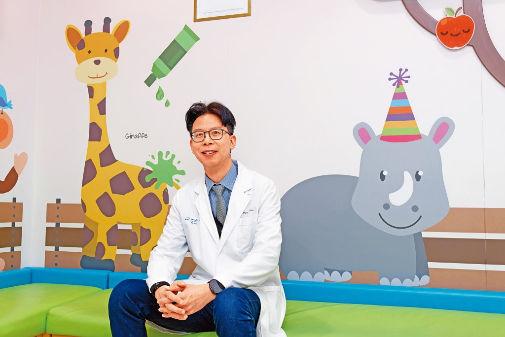 港怡醫院兒科顧問醫生 袁志立醫生