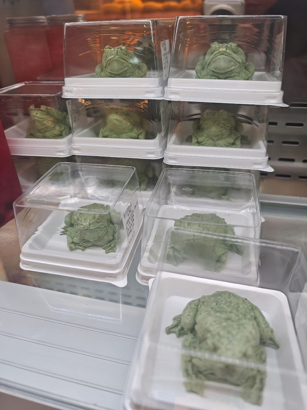 北京中国农业大学食堂“癞蛤蟆蛋糕”爆红。 抖音 北京中国农业大学食堂“癞蛤蟆蛋糕”爆红。 抖音