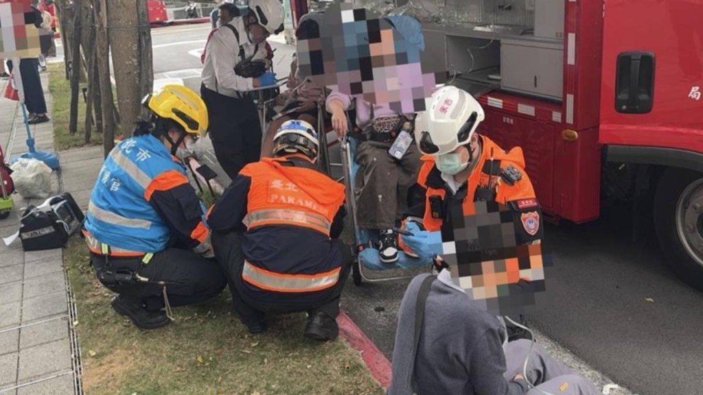 台北有年貨試食會發生一氧化碳集體中毒事件。中時