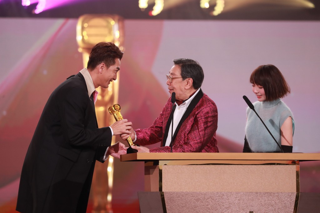 馬國明憑《新聞女王》獲得「馬來西亞最喜愛TVB男主角」。