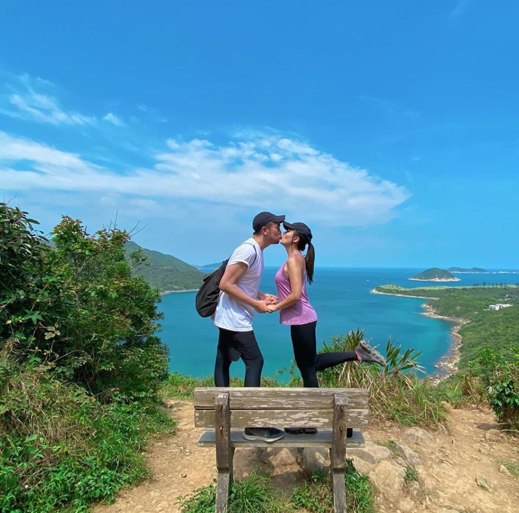 今年Tim生日前夕和楊洛婷撇下女兒，二人世界去行山。
