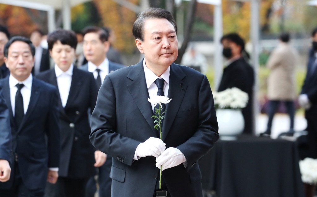 尹錫悅一連7天悼念罹難者，並正式就事件向國民道歉。路透資料圖片