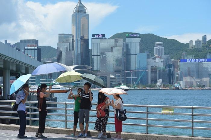 5月3日佛诞短暂时间有阳光。