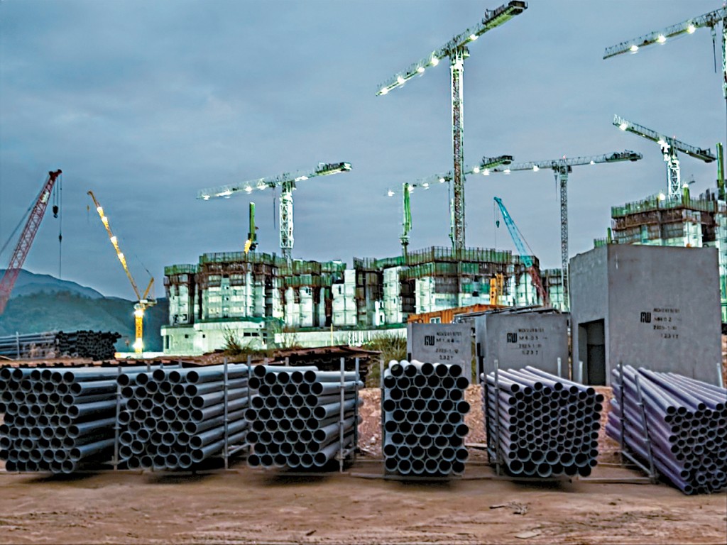 古洞馬草壟路一建築地盤發生工業意外。