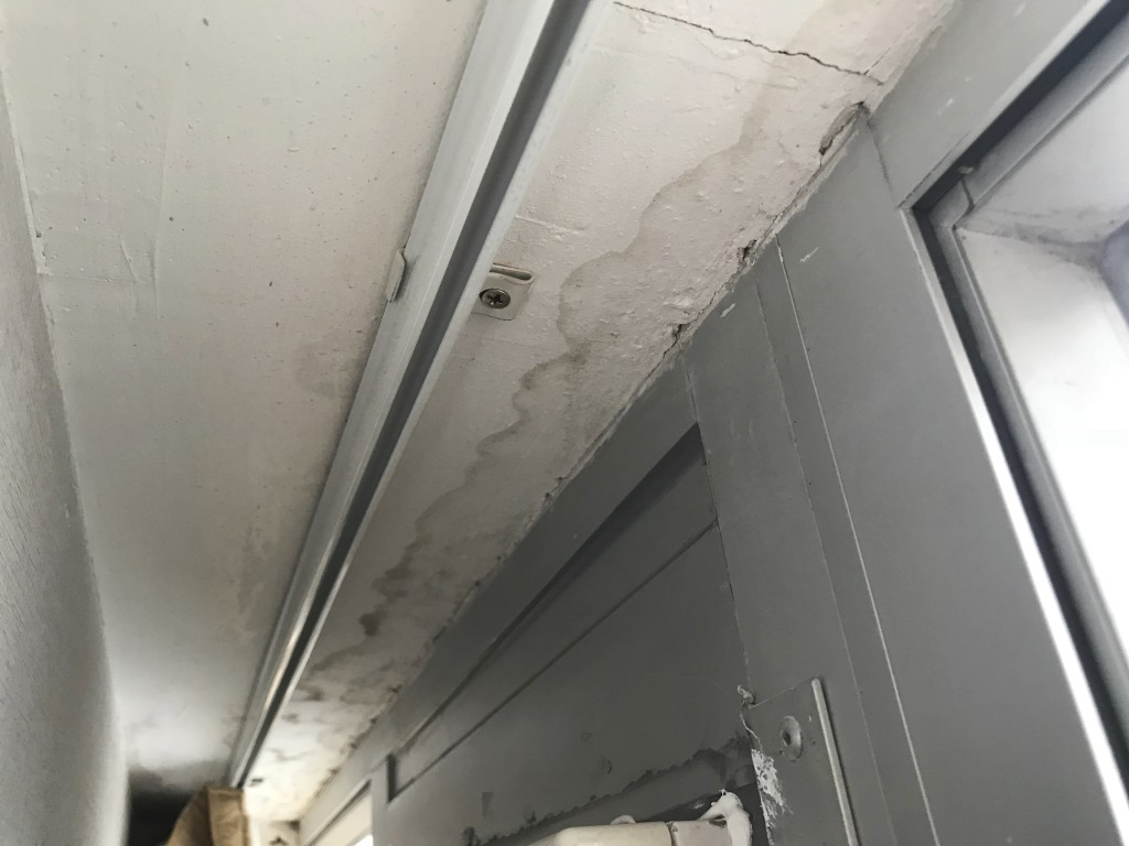 樓宇滲水會影響鄰里關係。資料圖片 樓宇滲水會影響鄰里關係。資料圖片
