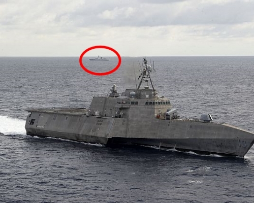 「吉福茲號」在南海遇上一艘解放軍「054A型」護衞艦（紅圈）。 美國海軍圖片