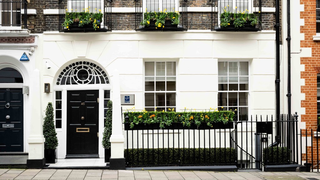 MFS为英国一家抵押贷款机构，主要业务模式是通过向华尔街机构借款为业务融资，