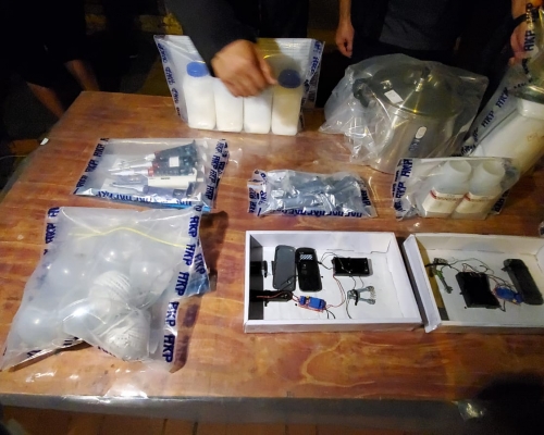 警方搜出的炸藥、裝置及化學品