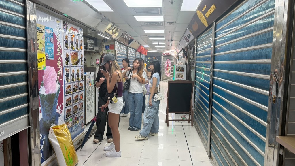 壽司店生意不斷。