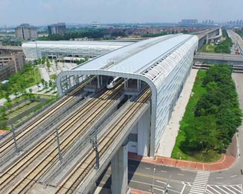 粵港澳大灣區將規劃建設13個城際鐵路和5個樞紐工程項目，總里程約775公里。 網圖