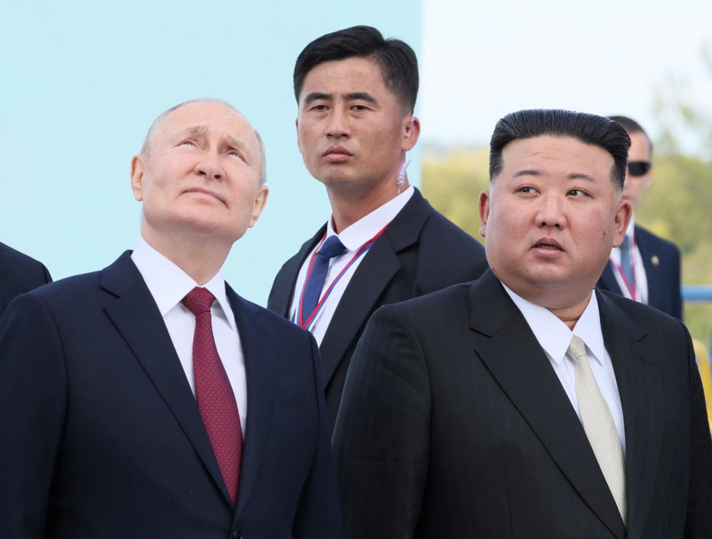 普京与金正恩会谈讨论军事合作议题，朝俄军事与卫星技术会否合作，引发关注。