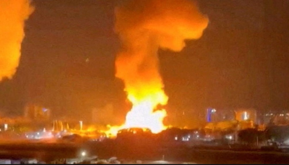 美軍空襲委內瑞拉首都加拉加斯,多處地點發生爆炸。路透社圖片 美軍空襲委內瑞拉首都加拉加斯,多處地點發生爆炸。路透社圖片