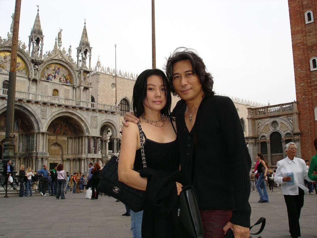 夏韶声第四任太太为越南华侨Tina。