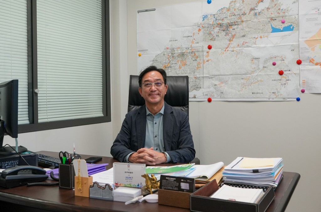劉業強歡迎政府建議推出「先導計劃」,形容是一個「思維突破與務實支持」的里程碑。甯漢豪網誌 劉業強歡迎政府建議推出「先導計劃」,形容是一個「思維突破與務實支持」的里程碑。甯漢豪網誌