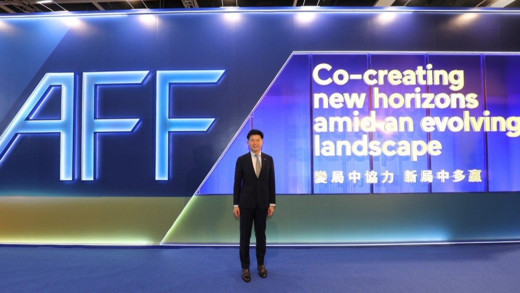 湯文龍獲邀出席活動開幕禮。律師會fb