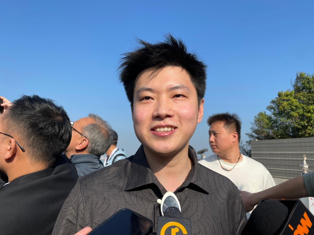 趙心童談到成為世界冠軍後，多少加添了壓力，這一季是過渡期。徐嘉華攝